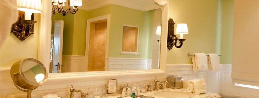 palms-turks-caicos-condo-suite-1107/08 primary bathroom marble vanity
