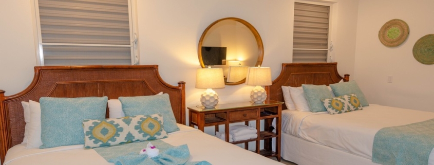 ocean-club-beachfront-condo-suite-1103 second bedroom twin beds
