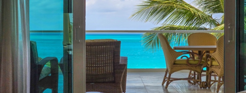 pinnacle-suite-303-3-bed-grace-bay-beachfront-condo beach view