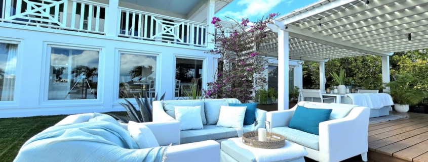 waterfront-turks-caicos-homes-for-sale-palm-point out door lounge on deck