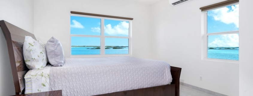 turks-caicos-waterfront-villa-alainn-chalk-sound-third bedroom