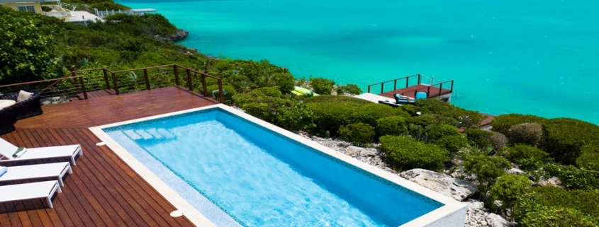 turks-caicos-waterfront-villa-alainn-chalk-sound-view of pool