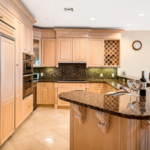 beachfront-residence-pinnacle-grace-bay-suite-307-kitchen