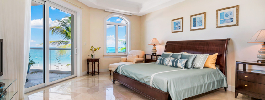 beachfront-residence-pinnacle-grace-bay-suite-307-primary bedroom