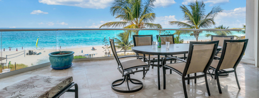 beachfront-residence-pinnacle-grace-bay-suite-307-balcony view