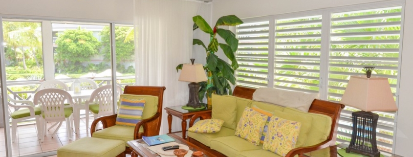 ocean-club-resort-grace-bay-beach-2-bedroom-condo suite 8203 living room