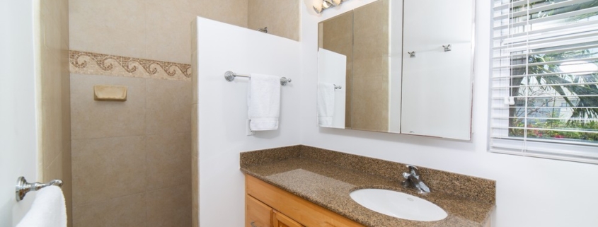 turks-caicos-grace-bay-townhome unit B2 primary ensuite bathroom