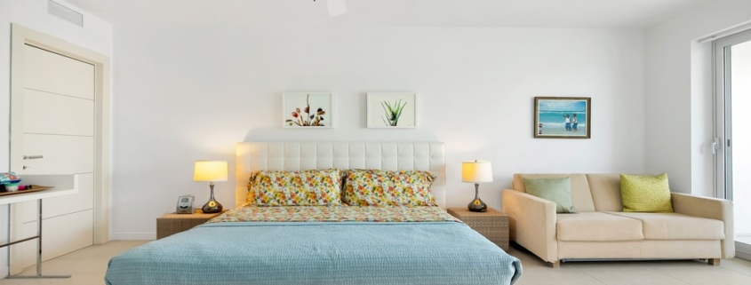 Le-Vele-suite-301-grace-bay-beachfront-condominium-lockout studio suite