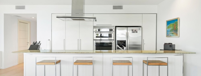 Le-Vele-suite-301-grace-bay-beachfront-condominium-kitchen view