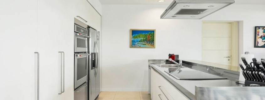 Le-Vele-suite-301-grace-bay-beachfront-condominium-kitchen view
