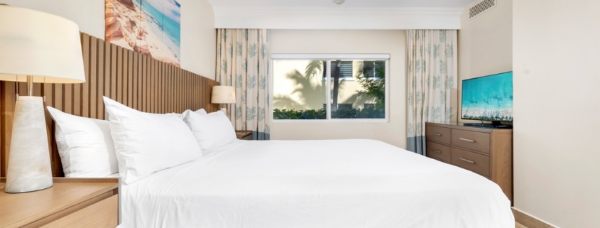 sands-a-grace-bay-one-bedroom-condo-suite-5101-bedroom