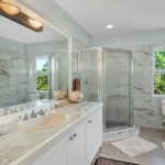 le-mer-turtle-tail-oceanfront-villa-second bathroom