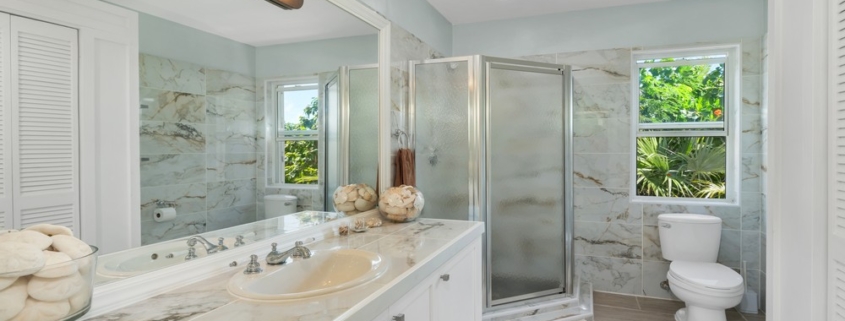 le-mer-turtle-tail-oceanfront-villa-second bathroom