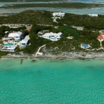 le-mer-turtle-tail-oceanfront-villa-drone view from ocean