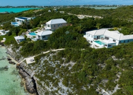 le-mer-turtle-tail-oceanfront-villa-drone view from side