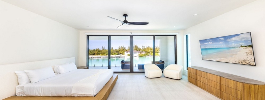 casa-verde-luxury-turks-caicos-canal-estate-main villa bedroom suite