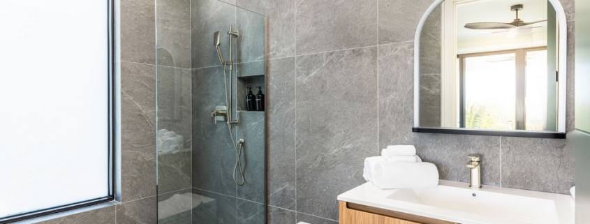 casa-verde-luxury-turks-caicos-canal-estate-ensuite bathroom with shower