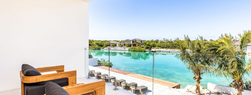 casa-verde-luxury-turks-caicos-canal-estate-balcony withy canal views
