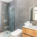 casa-verde-luxury-turks-caicos-canal-estate-ensuite bathroom