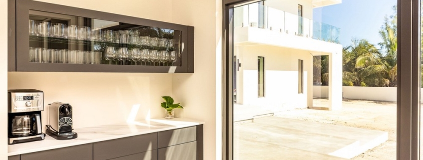 casa-verde-luxury-turks-caicos-canal-estate-kitchenette