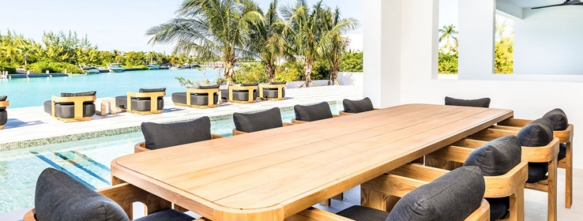 casa-verde-luxury-turks-caicos-canal-estate-outdoor dining area