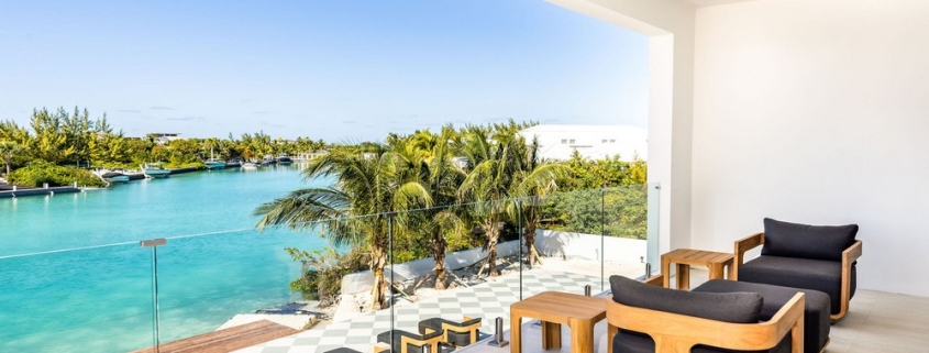 casa-verde-luxury-turks-caicos-canal-estate-balcony with canal views