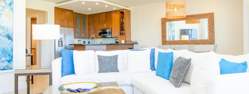 grace-bay-beachfront-1 bedroom-condo-suite 304-living room seating
