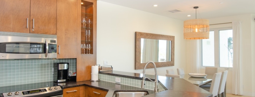 grace-bay-beachfront-1 bedroom-condo-suite 304-kitchen