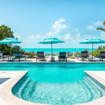 providenciales-oceanfront-villa-la-percha-chalk-sound-outdoorpool patio view