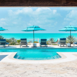providenciales-oceanfront-villa-la-percha-chalk-sound-outdoorpool patio view
