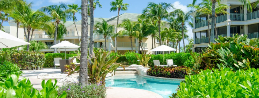 sands-at-grace-bay-pool area and patio
