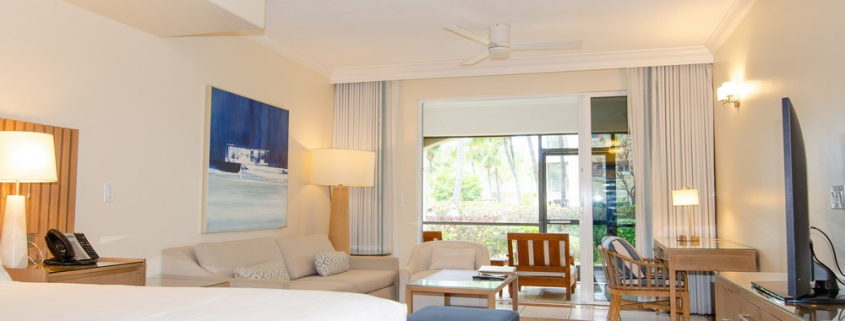 sands-at-grace-bay-studio-suite-6104-one-bedroom-view of living sleeping space