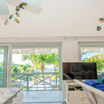 suite-9305-ocean-club-junior-penthouse-view onto balcony