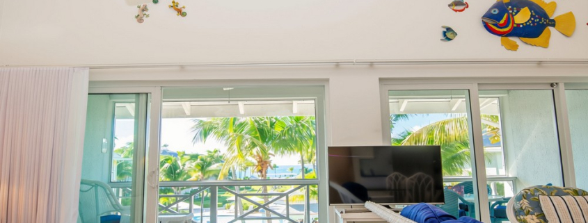 suite-9305-ocean-club-junior-penthouse-view onto balcony